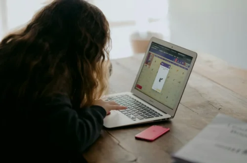 Going the Distance: Why Online Learning Works