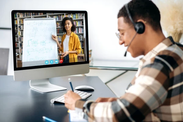 In-Person Learning vs. Online Learning: The Pros & Cons